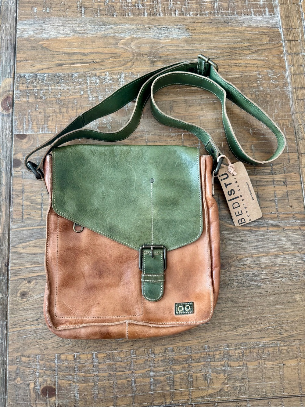 NEW Bed|Stu Venice Beach Green and Tan Leather Crossbody Messenger Bag